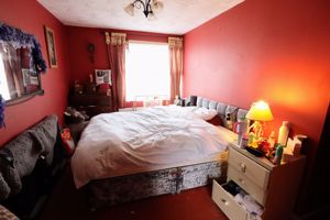 Bedroom- click for photo gallery